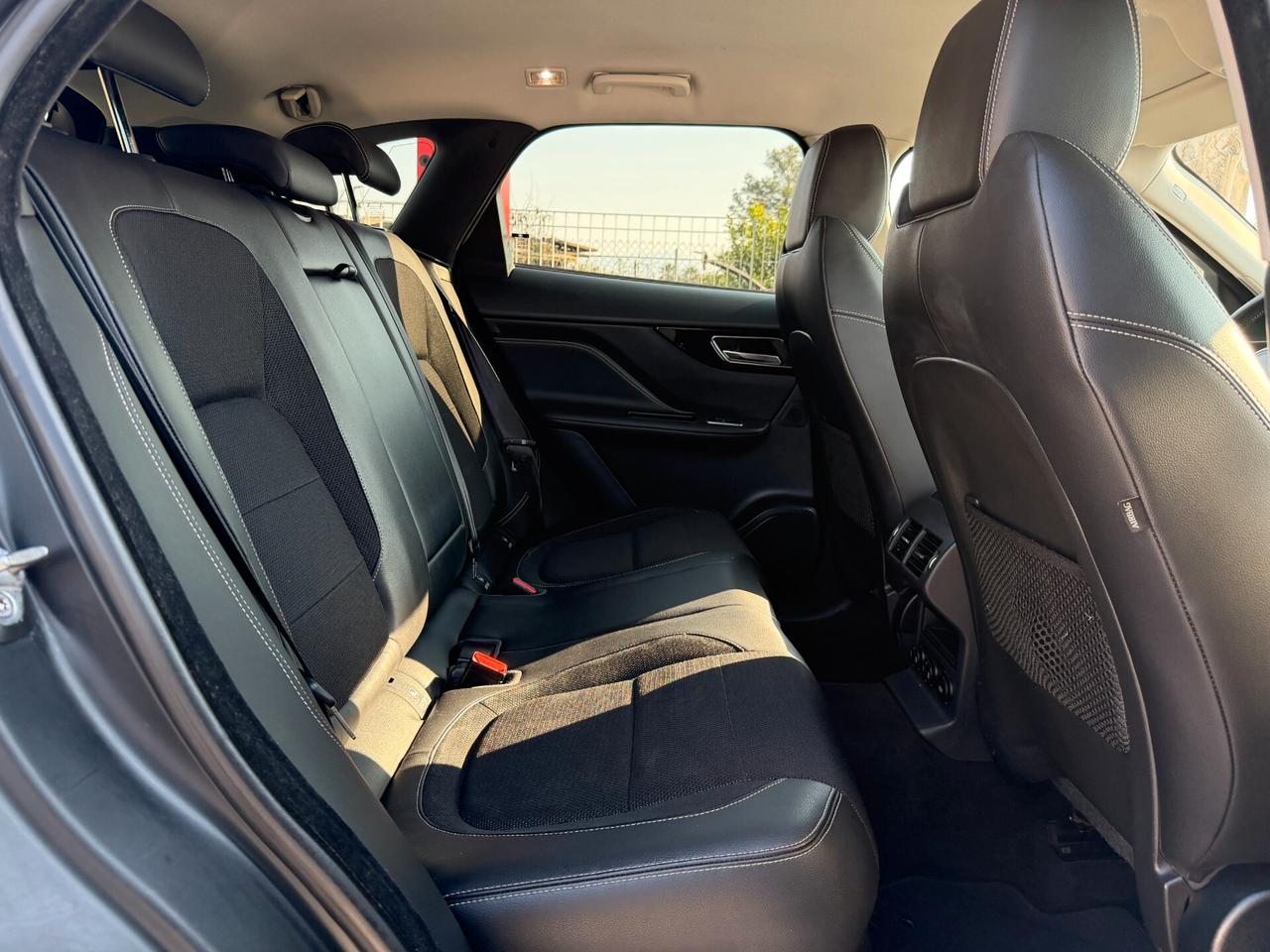 JAGUAR F-PACE R-SPORT 2017 2.0 DIESEL 241 CV *LEGGI