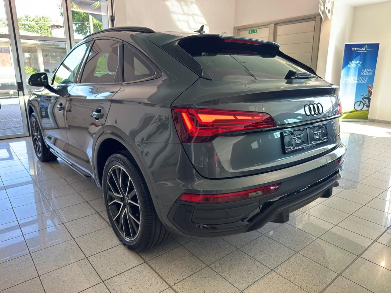 AUDI Q5 Sportback 2021 Sportback 40 tdi mhev Identity Black quattro s-tronic