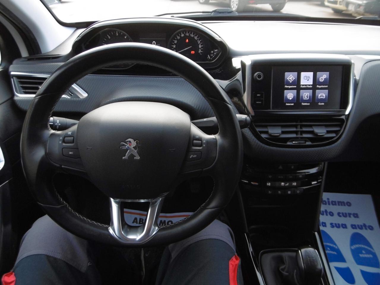 Peugeot 2008 BlueHDi 100 Allure