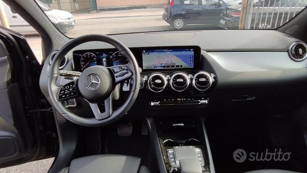 MERCEDES-BENZ B 180 d Automatic Sport "NAVI"LED
