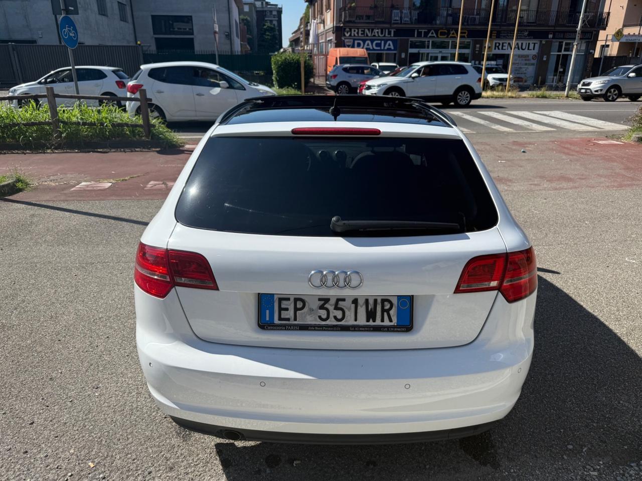 Audi A3 1.6 105 cv