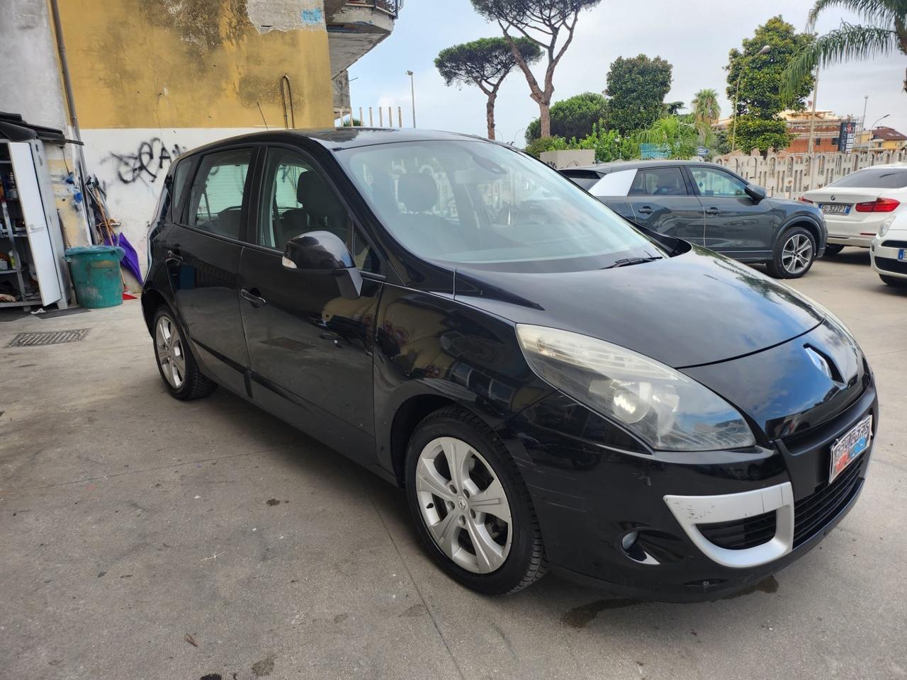 Renault Scenic X-Mod 1.5 dCi 110CV Luxe