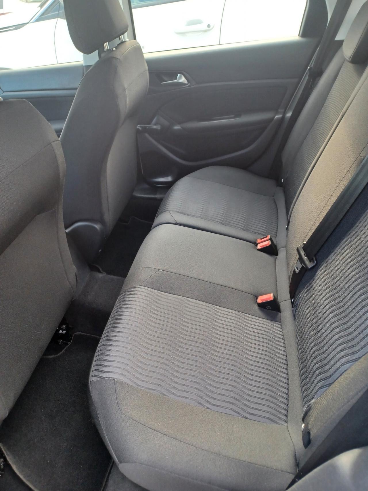 Peugeot 308 1.6 HDI 100 CV SW Active