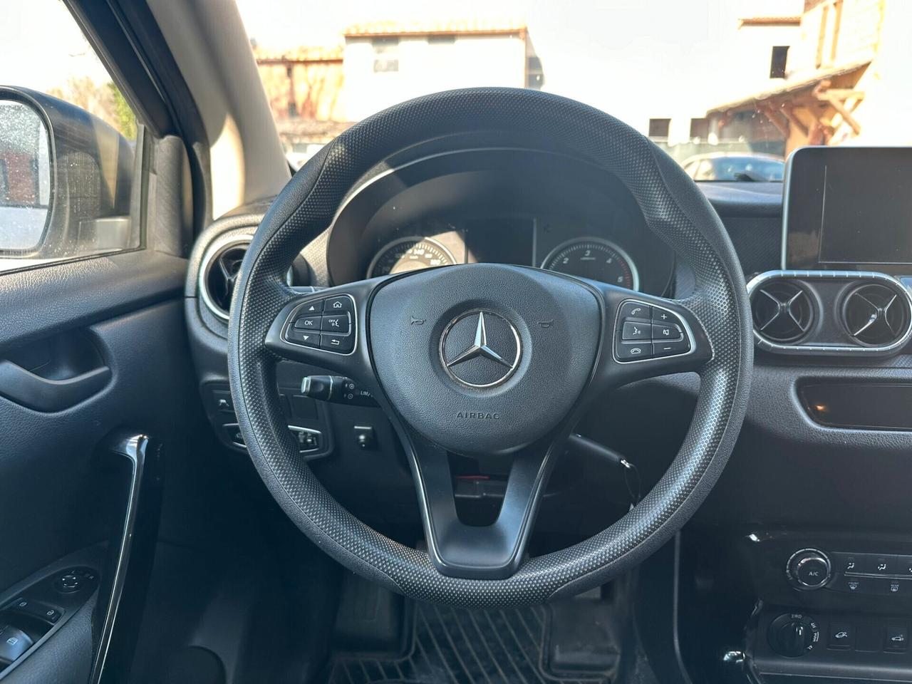 Mercedes-Benz X 220 Mercedes Benz X 220d 4Matic DA AGGIUNGERE IVA