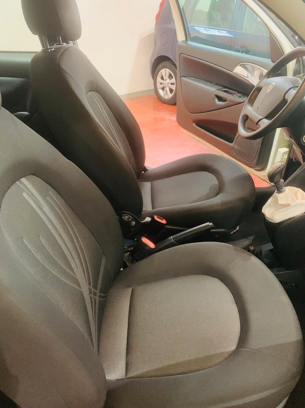 Lancia Ypsilon 1.2 69 CV Unyca-UNICO PROPRIETARIO-SOLO 77.000 KM