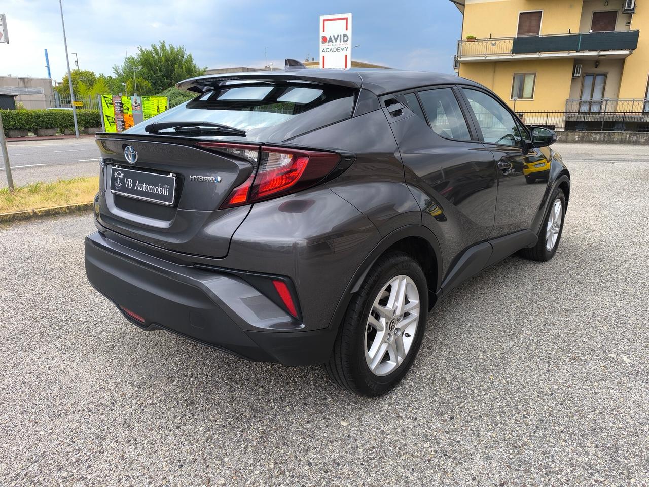 Toyota C-HR 1.8 Hybrid E-CVT Business
