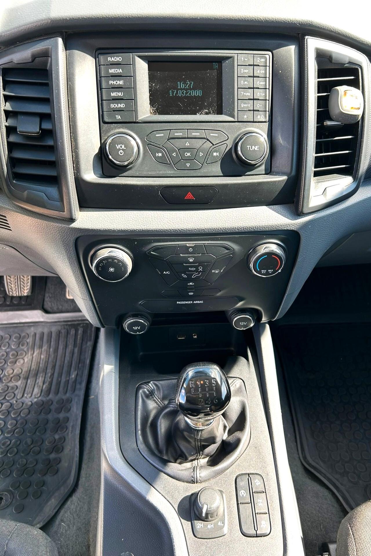 Ford Ranger 2.2 160 cv XL Supercab 4 posti 4wd gancio traino