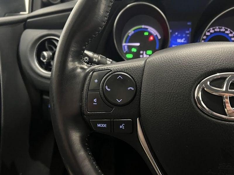Toyota Auris Hybrid Active +
