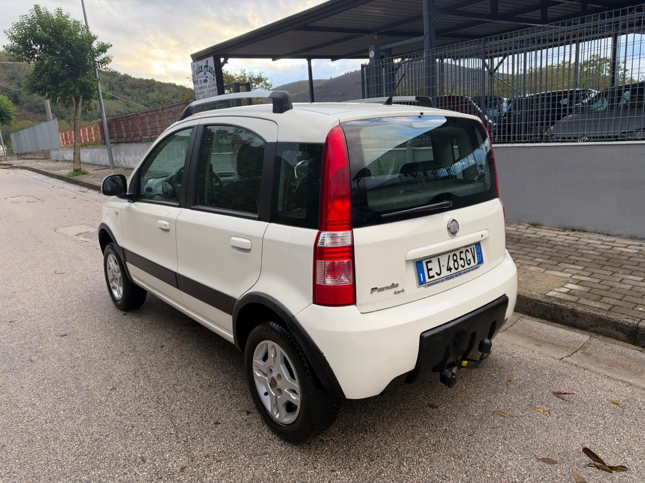 Fiat Panda 4x4 1.3 MJT 75cv ELD Gancio Traino