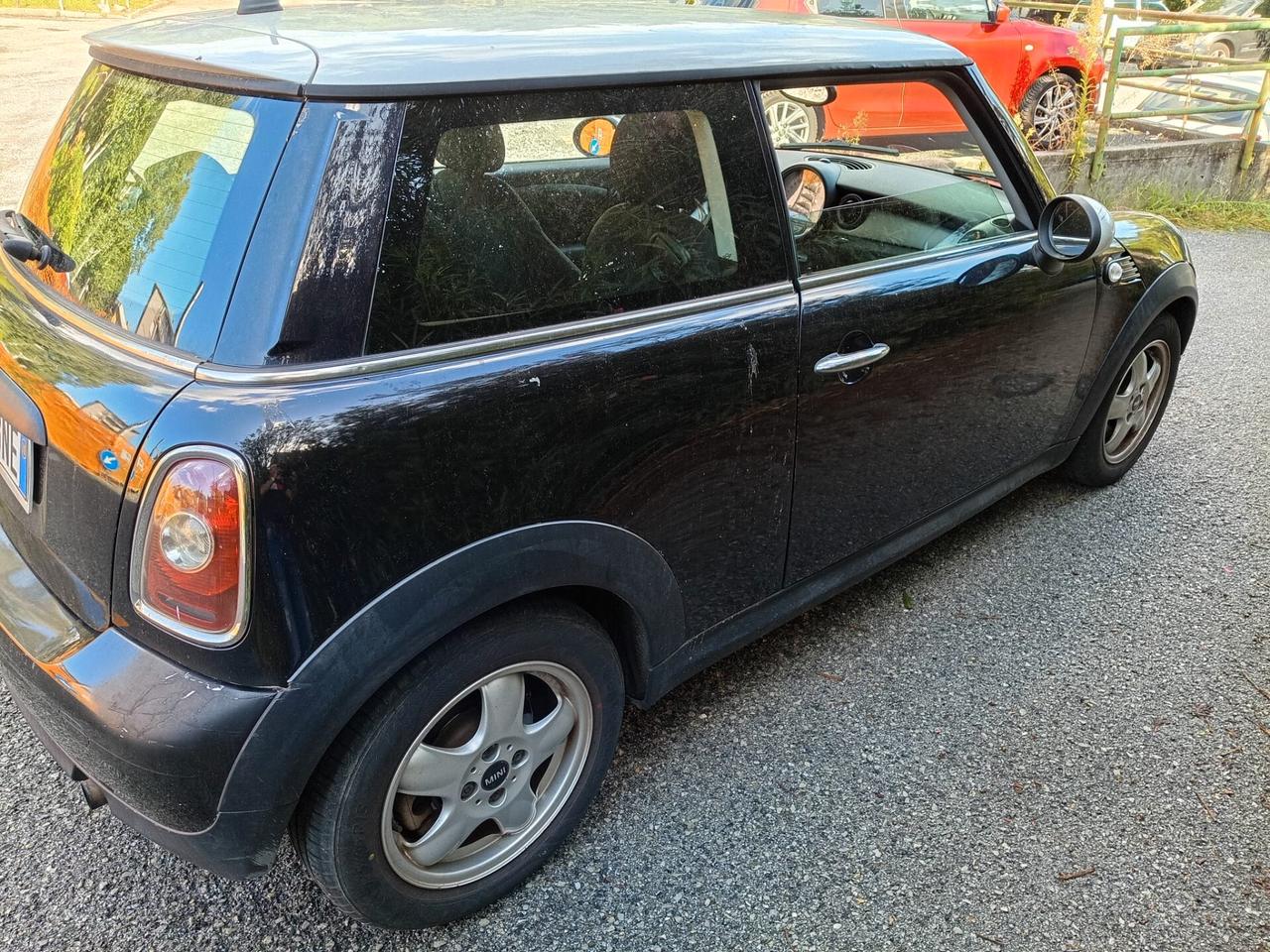 Mini 1.6 16V One (55kW)