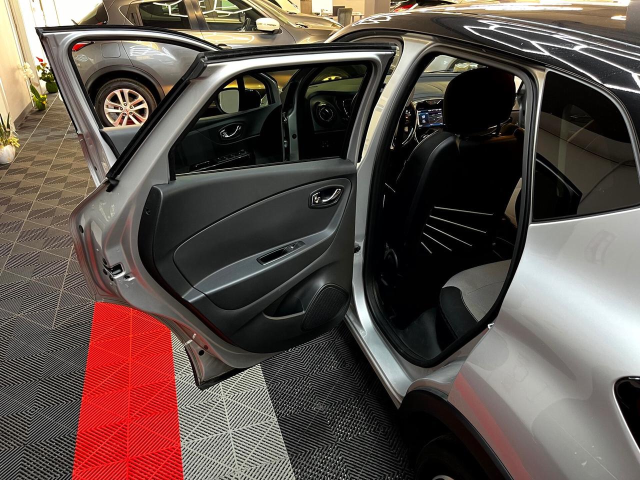 Renault Captur 0.9 TCe R-Link - FABIANOAUTO