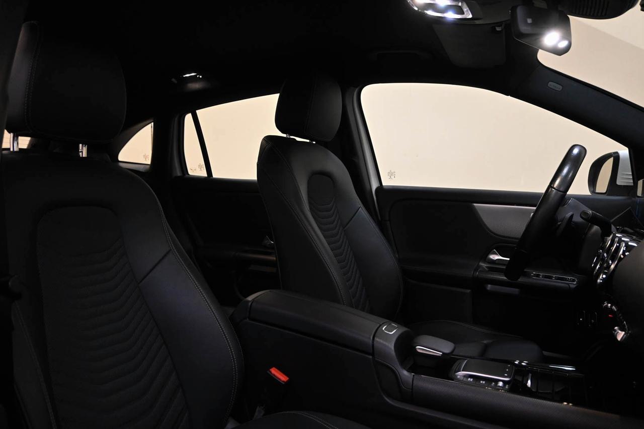 MERCEDES GLA (H247) GLA 250 e EQ-Power...