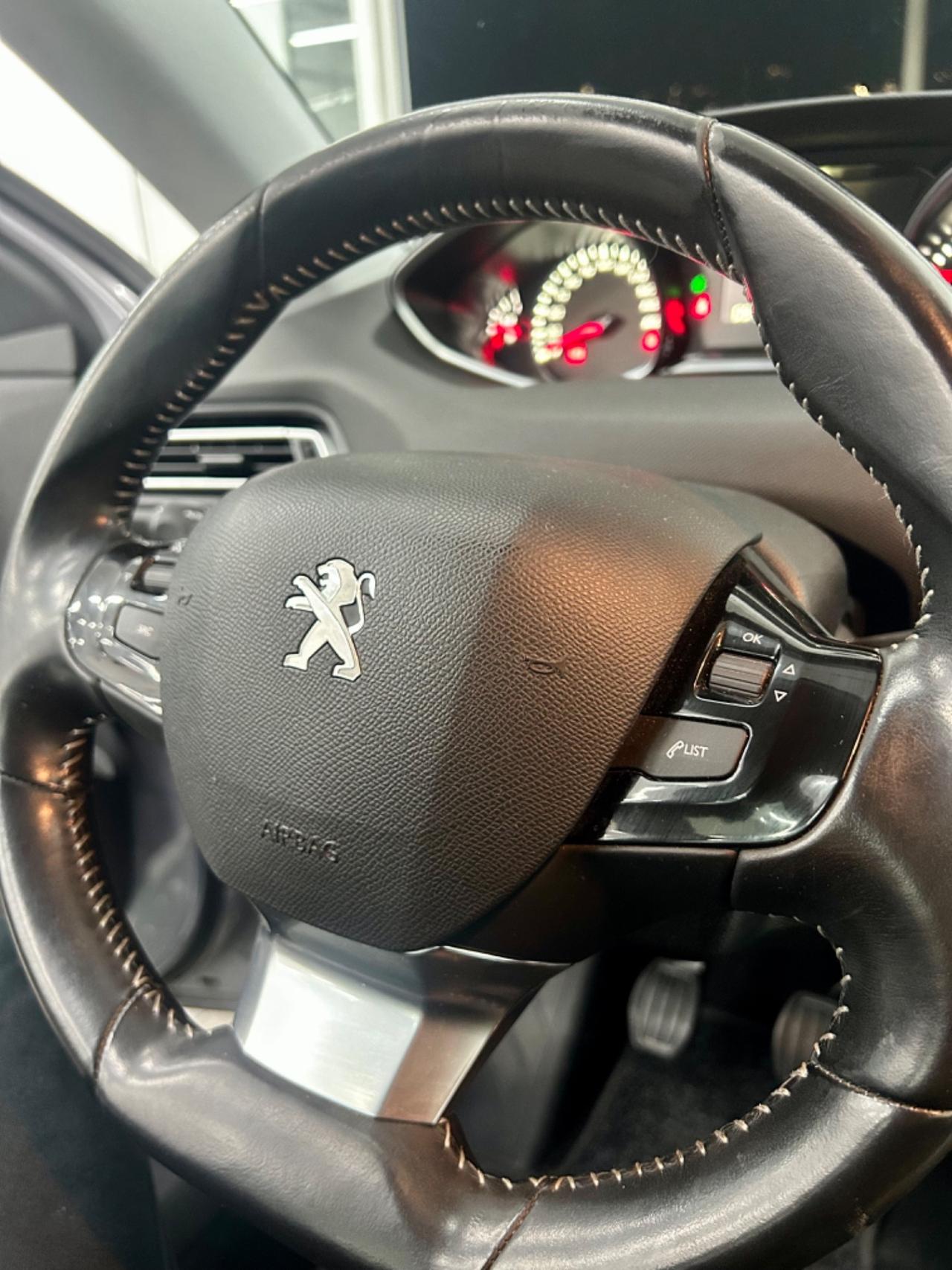 Peugeot 308 BlueHDi 130 S&S Allure FINANZIABILE