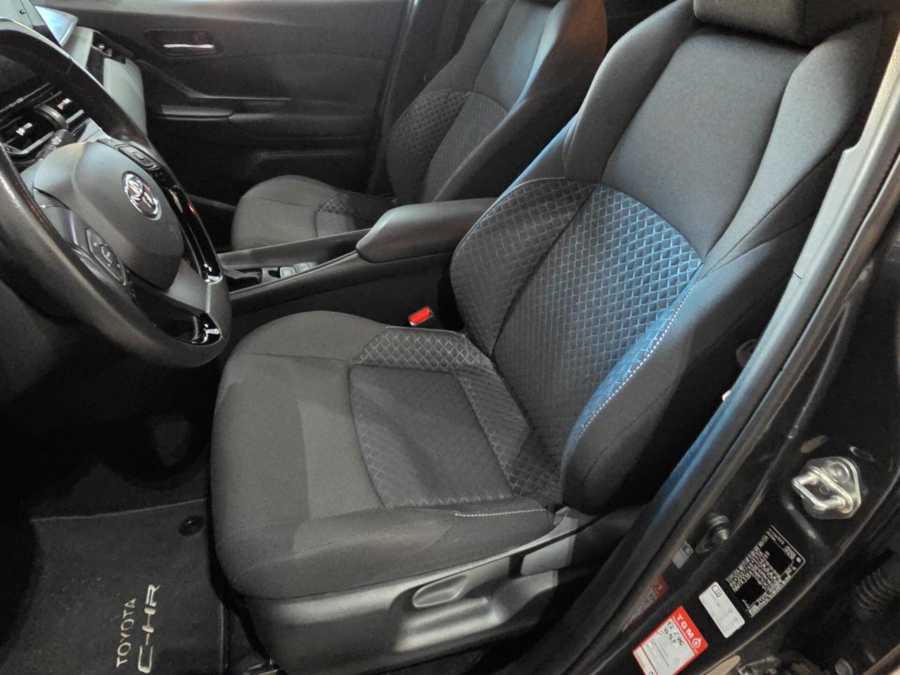 Toyota C-HR 1.8 Hybrid E-CVT Business