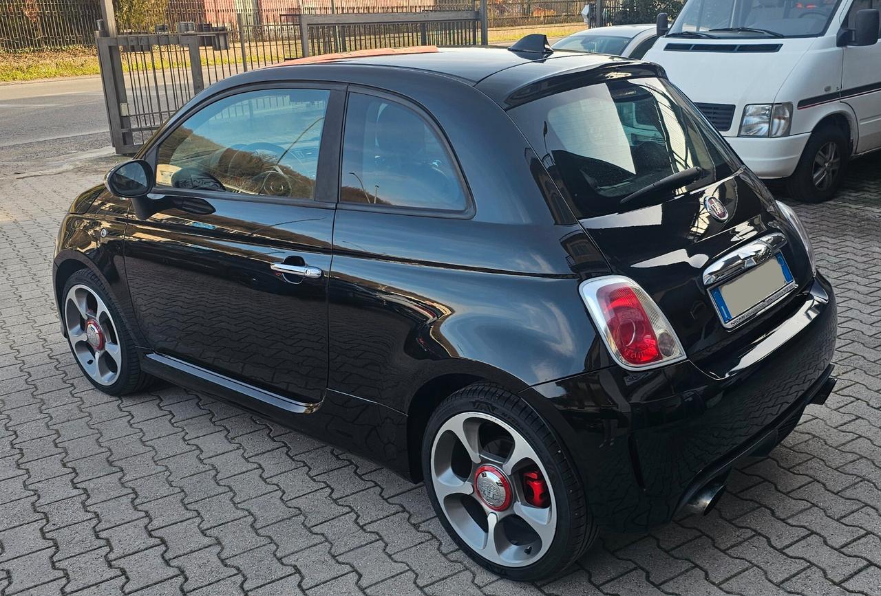 Fiat 500 100HP allestimento Abarth per neopatentati