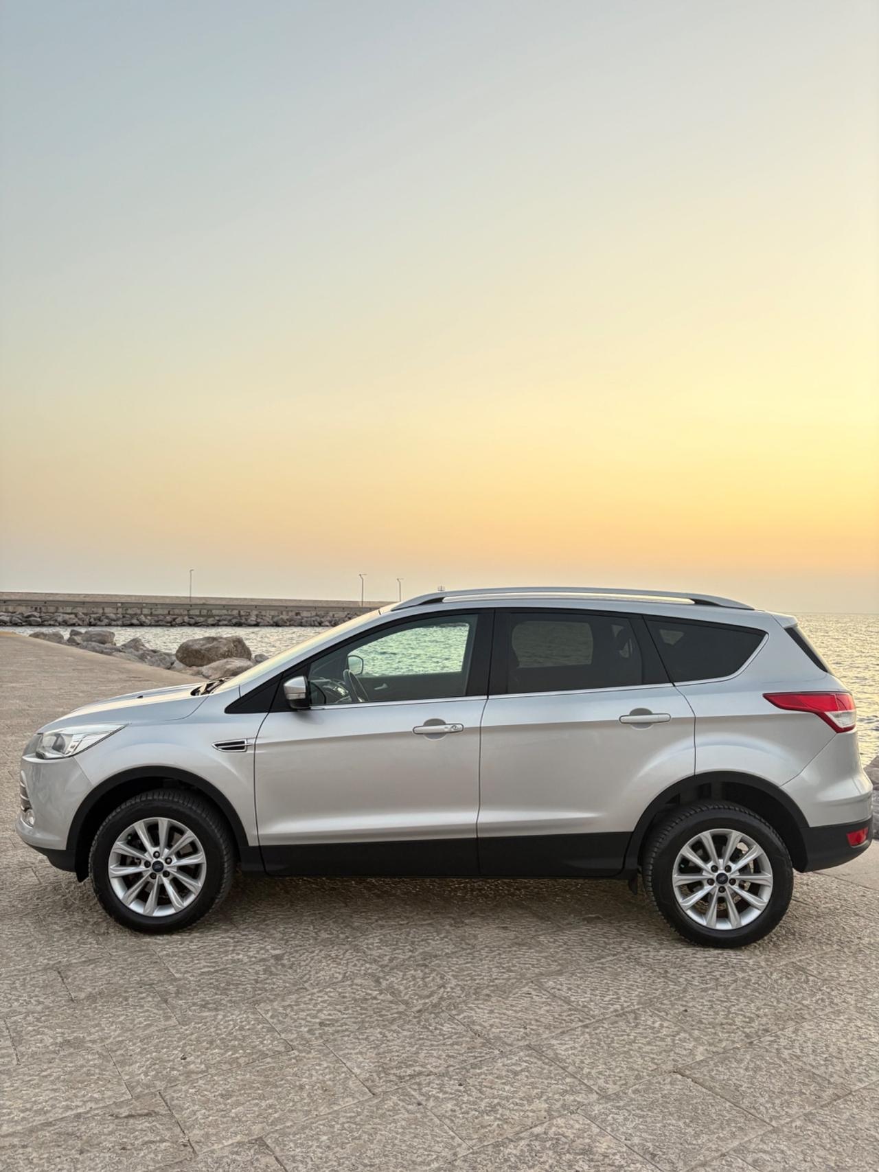 Ford Kuga 2.0 TDCI 150 CV 4WD Titanium
