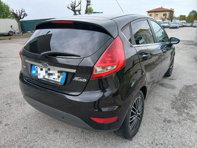 FORD Fiesta 1.4 TDCi 68CV 5 porte Titanium