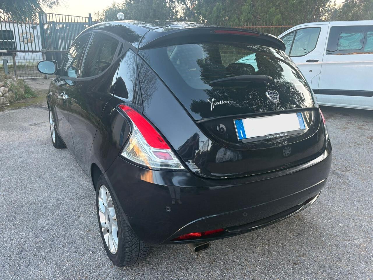 LANCIA YPSILON 1.2 GPL ECOCHIC Gold - 2015