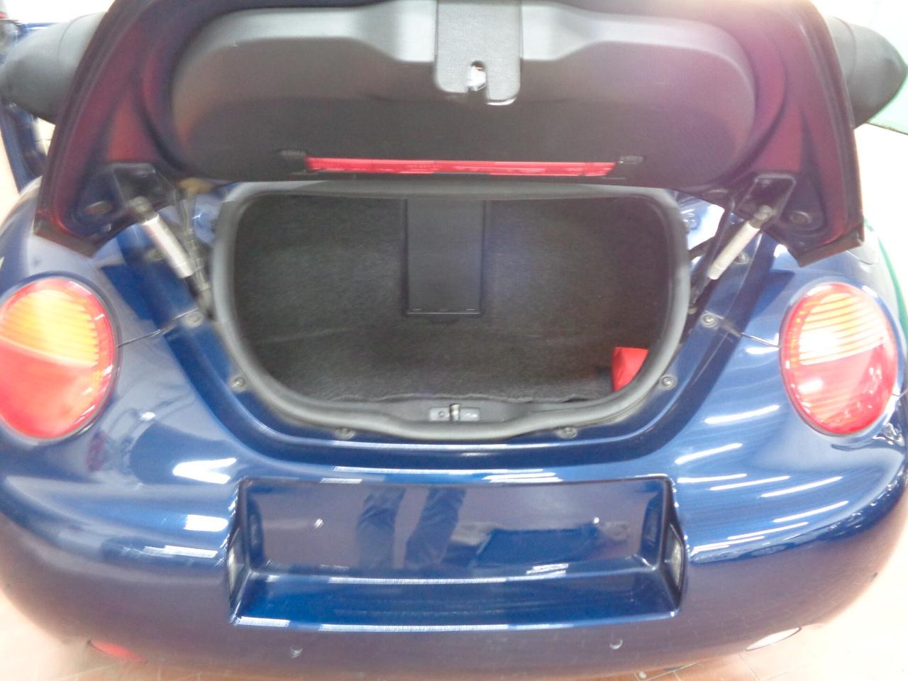 Volkswagen New Beetle 2.0 Cabrio