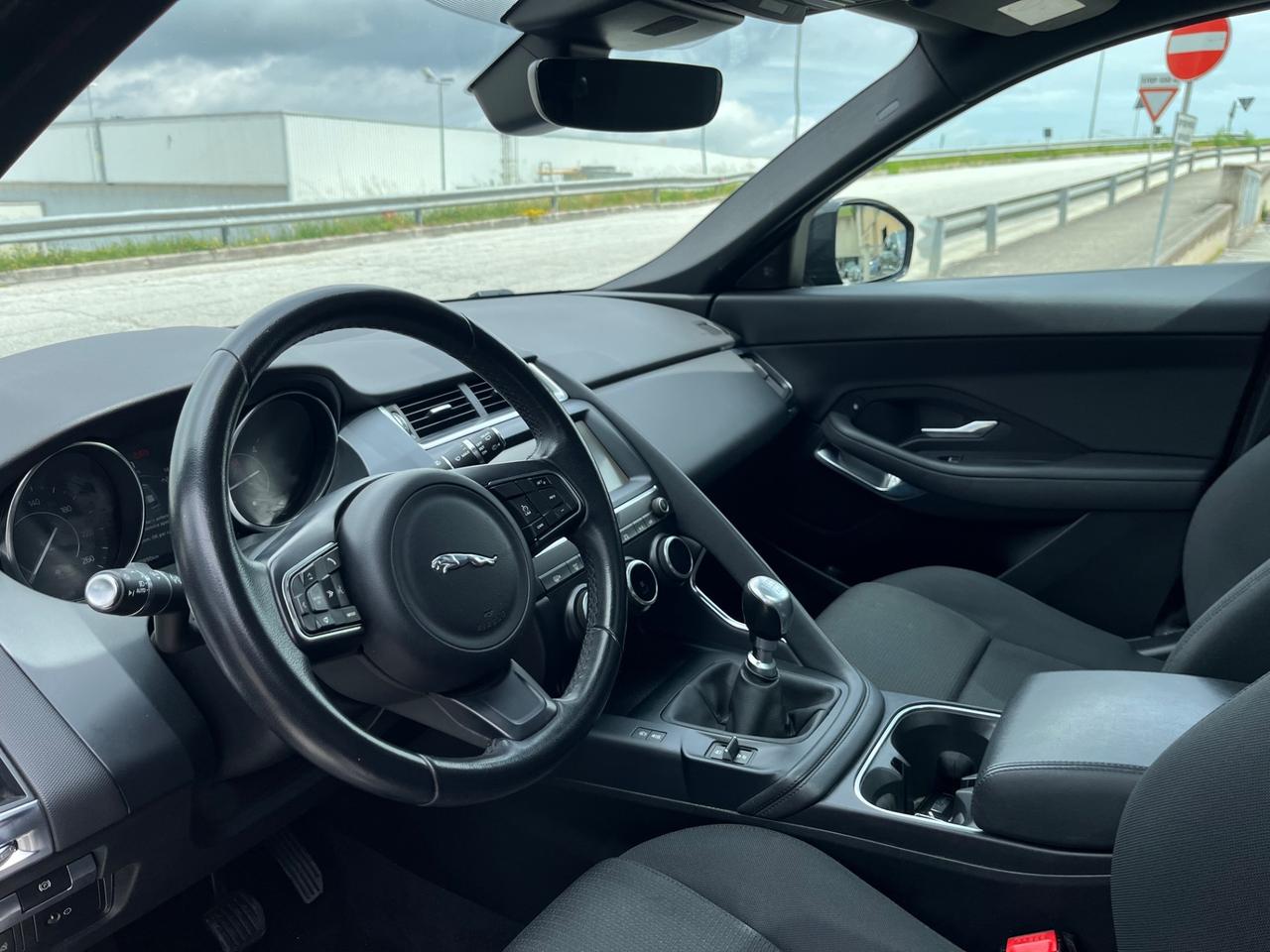 Jaguar E-Pace 2.0D 180 CV AWD R-Dynamic