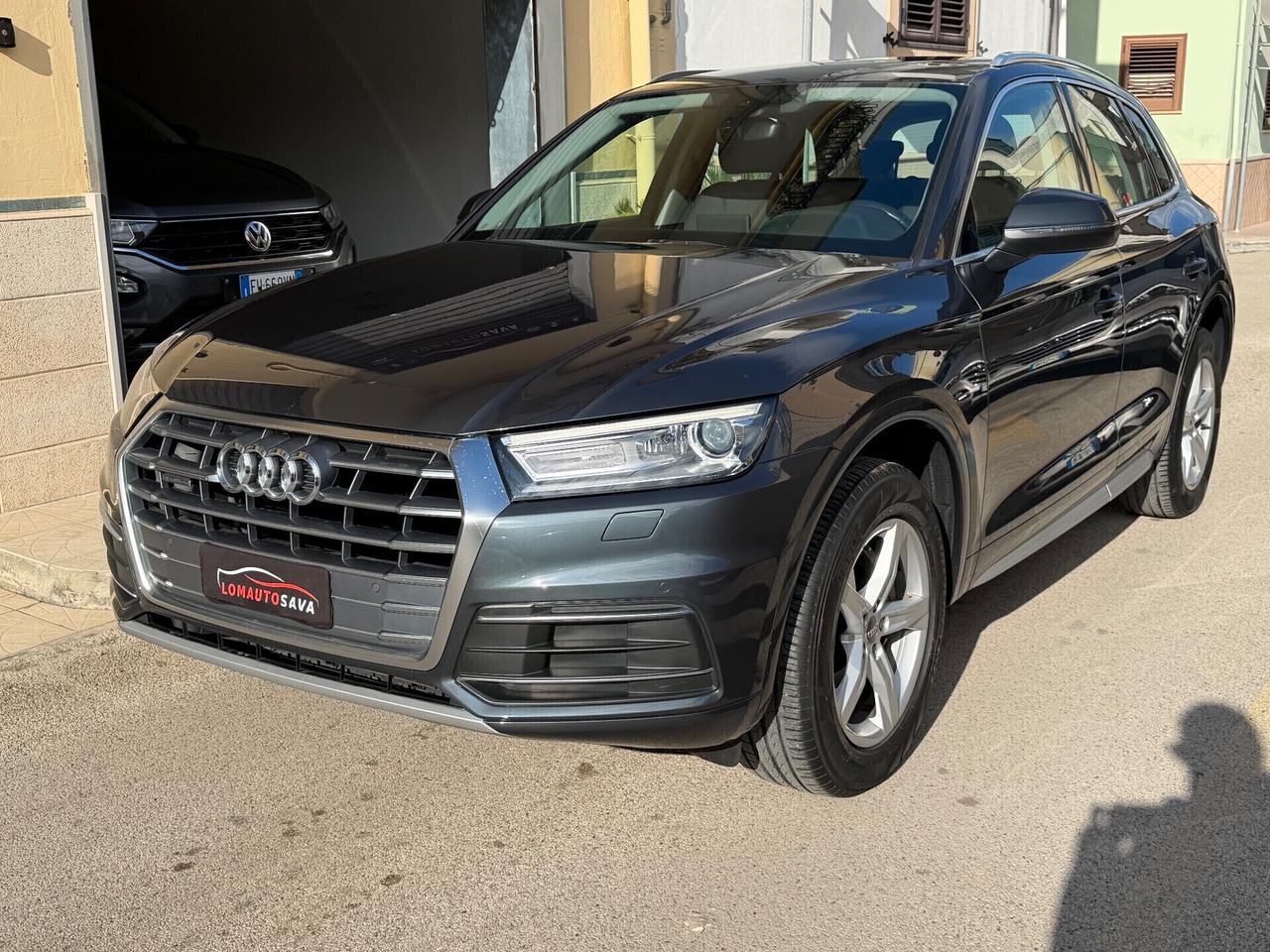 AUDI Q5 35 TDI QUATTRO S TRONIC BUS. SPORT