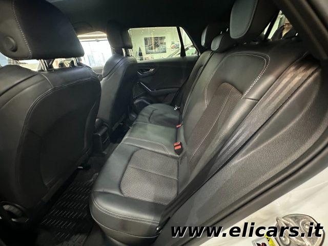 AUDI Q2 30 TDI S tronic Identity Black