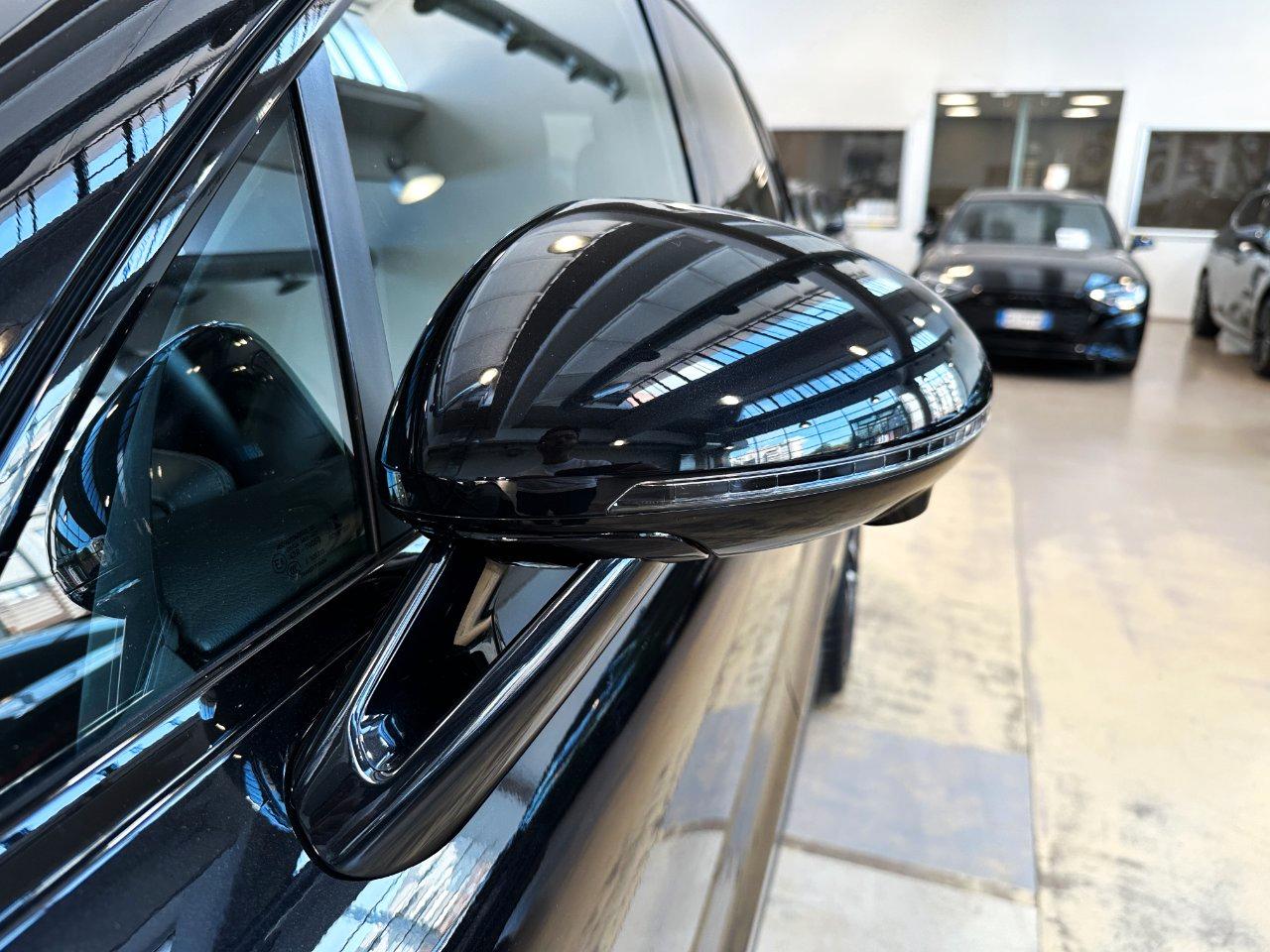 Porsche Macan 2.0 PDK - 21"-Tetto-Camera 360-PASM-PDLS-Scarichi