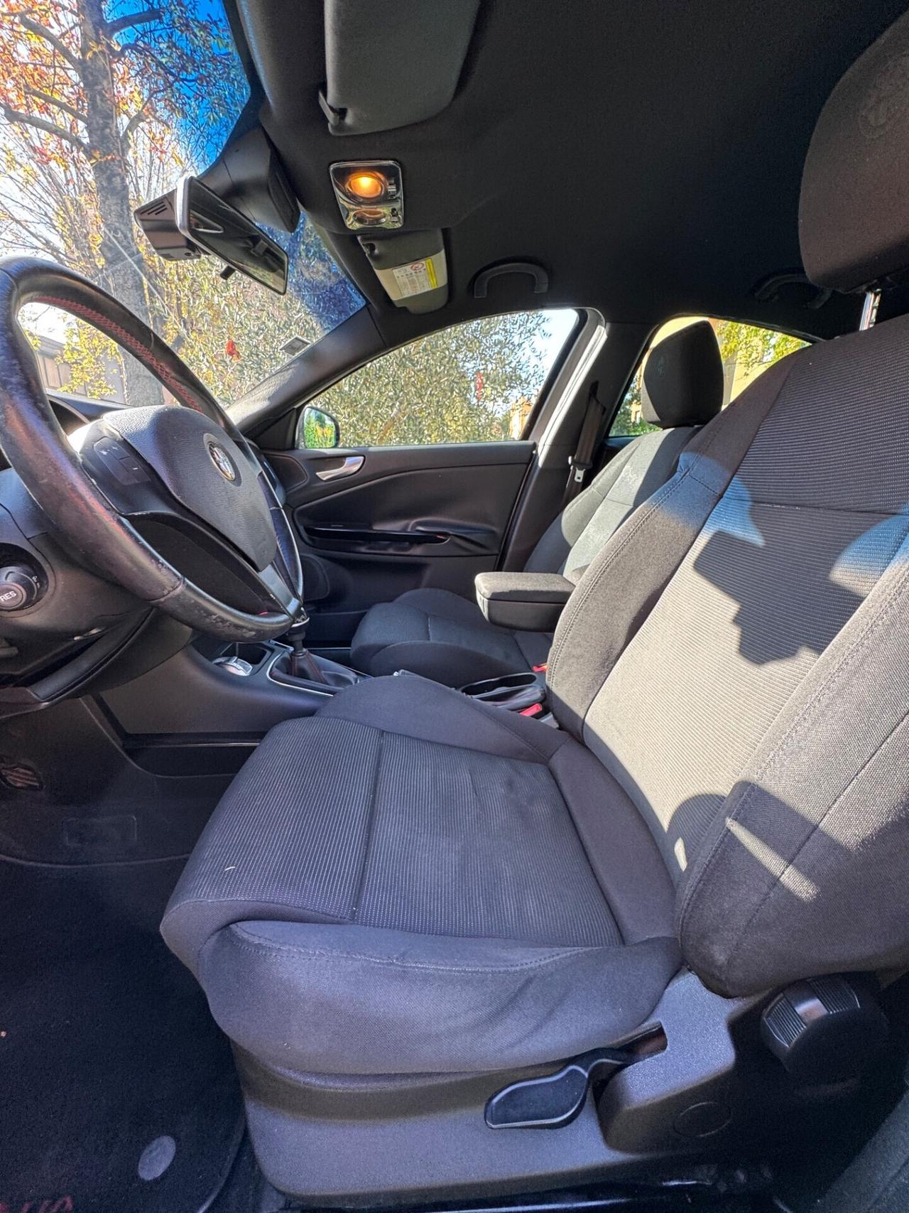 Alfa Romeo Giulietta 1.4 Turbo MultiAir TCT Exclusive