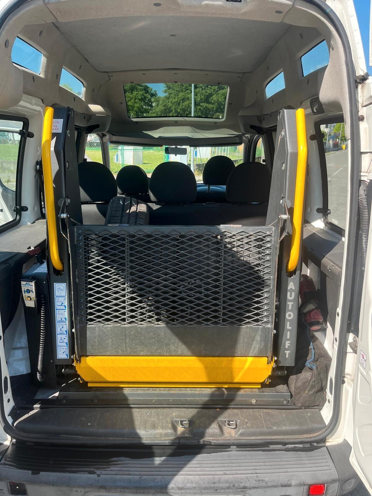 Fiat Doblo 1.4 BenzGpl, trasp.disabili, tetto alto - 2010
