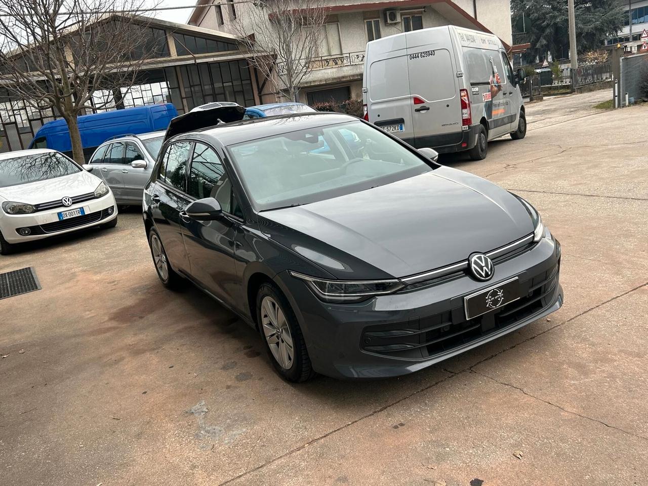 Volkswagen Golf VIII 2025 2.0 tdi Life 115cv PREZZO REALE