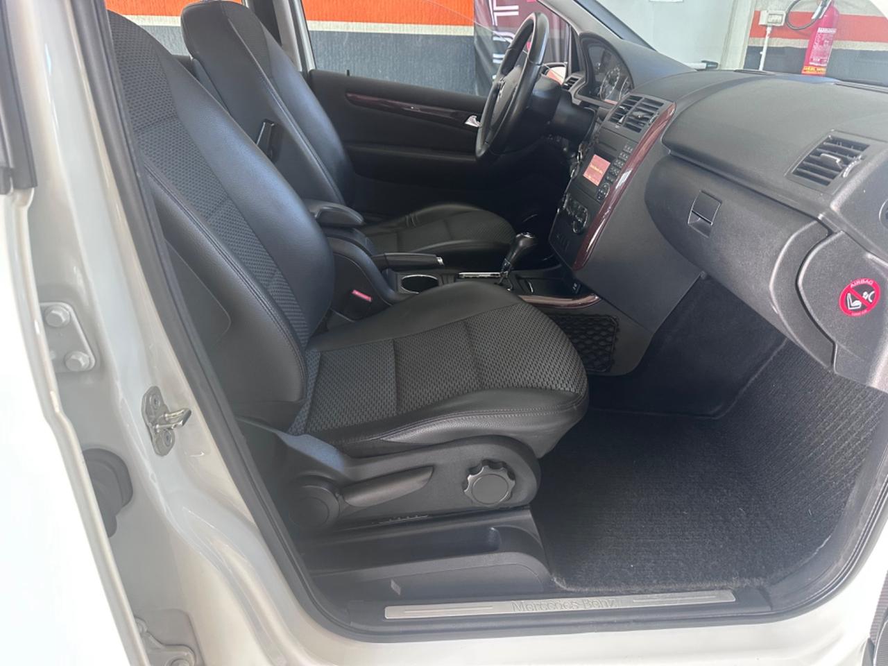 Mercedes-benz A 180 160 CDI AUTOMATIC Premium