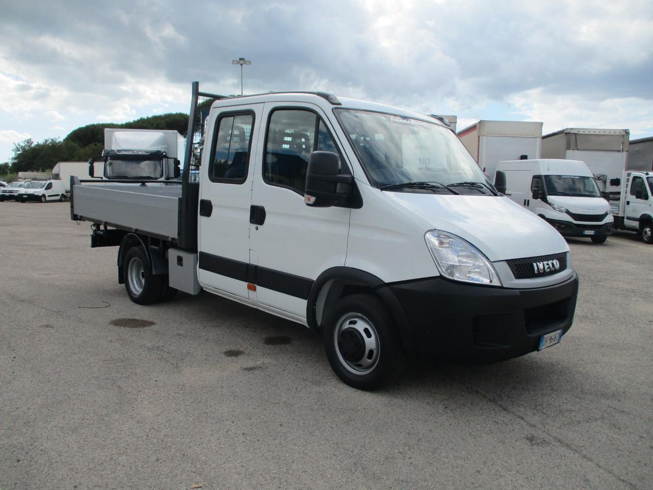 Iveco Daily 35C11 2.3 110CV DOPPIA CABINA 7P RIBALTABILE TRIL
