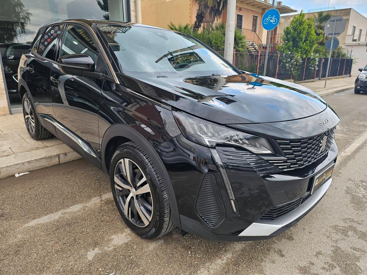 PEUGEOT 3008 1.5 BLUEHDI 131CV EAT8 ALLURE