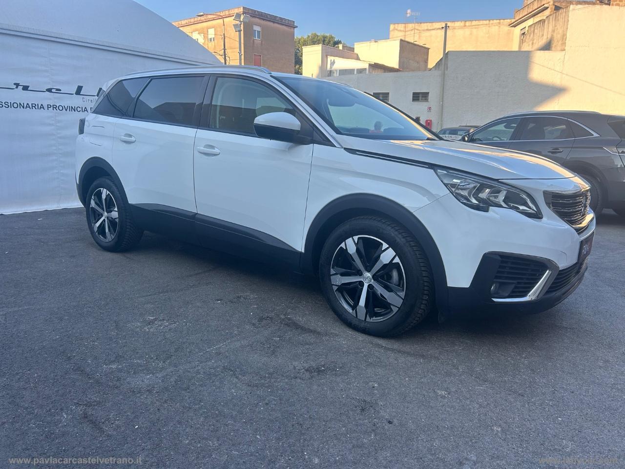PEUGEOT 5008 BlueHDi 130 S&S EAT8 Business