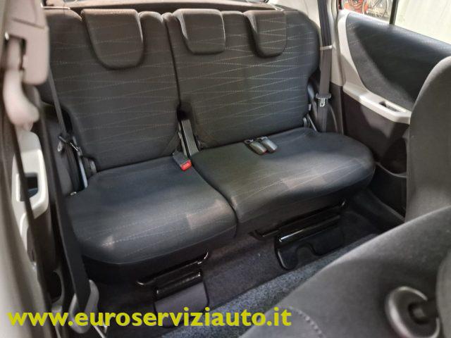 TOYOTA Yaris 1.3 5 porte Sol