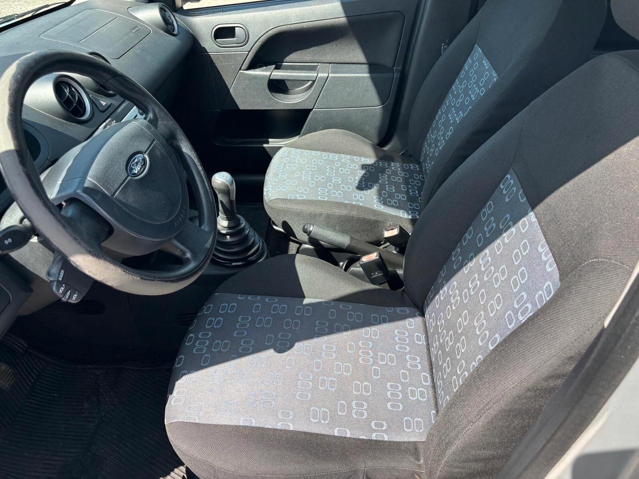 Ford Fiesta GHIA 1.2 METANO 5 porte - 2005