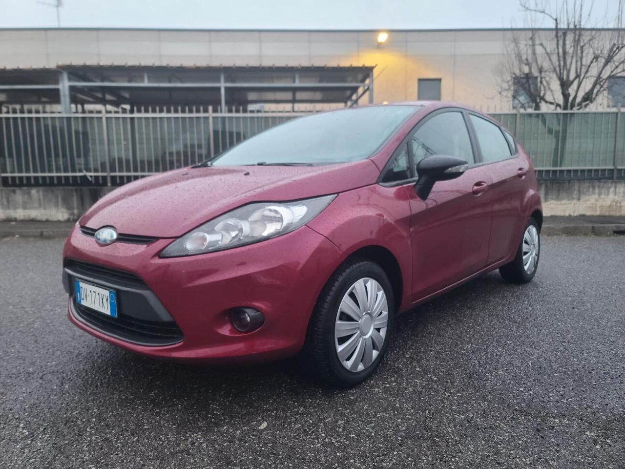 Ford Fiesta 1.2 benz solo 47.000km