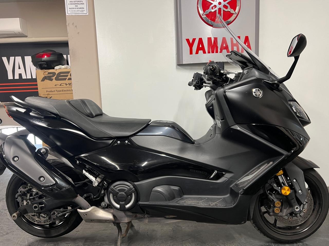 Yamaha TMAX 560 Tech Max