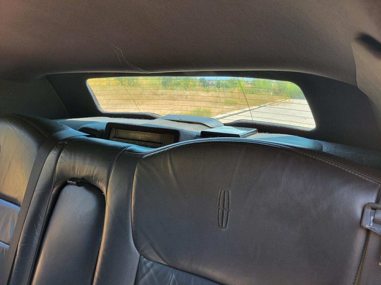 Limousine Lincoln Town car V8 4.6cc 209cv Benz/Gpl