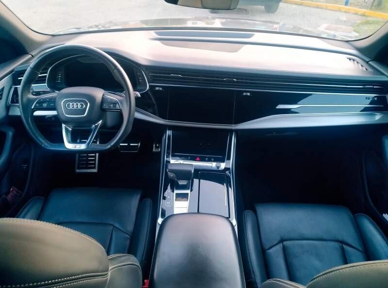 Audi Q8 50 TDI 286 CV Sport ACC, CERCHI "21