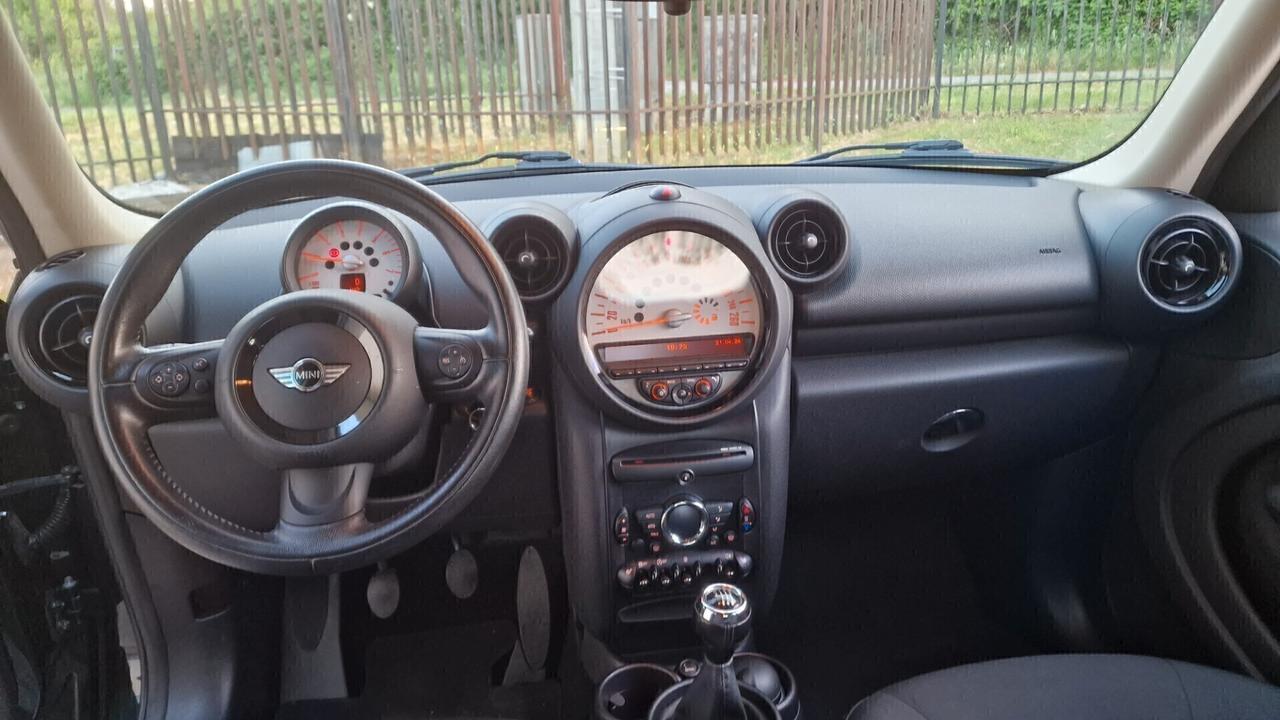 Mini Cooper Countryman 1.6 D - Nov2012