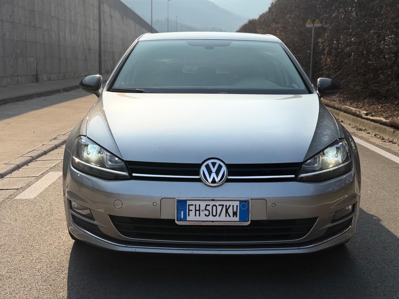 Volkswagen Golf 1.6 TDI DSG 5p. Highline ok neopatentati