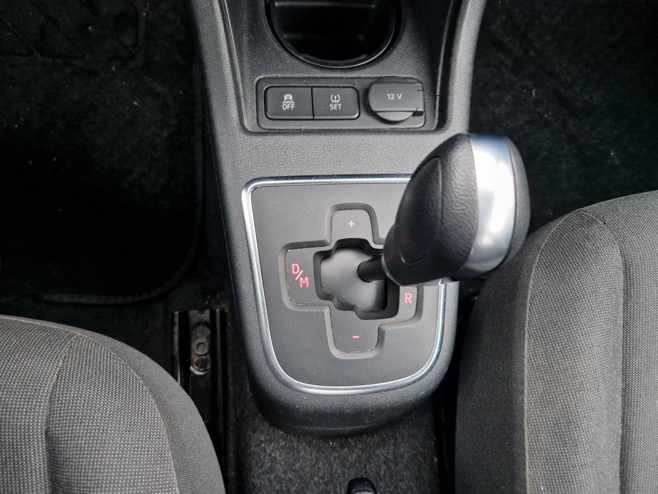 Volkswagen up! 1.0 60CV AUTOMATICA, 5 porte, Bluetooth, Sensori