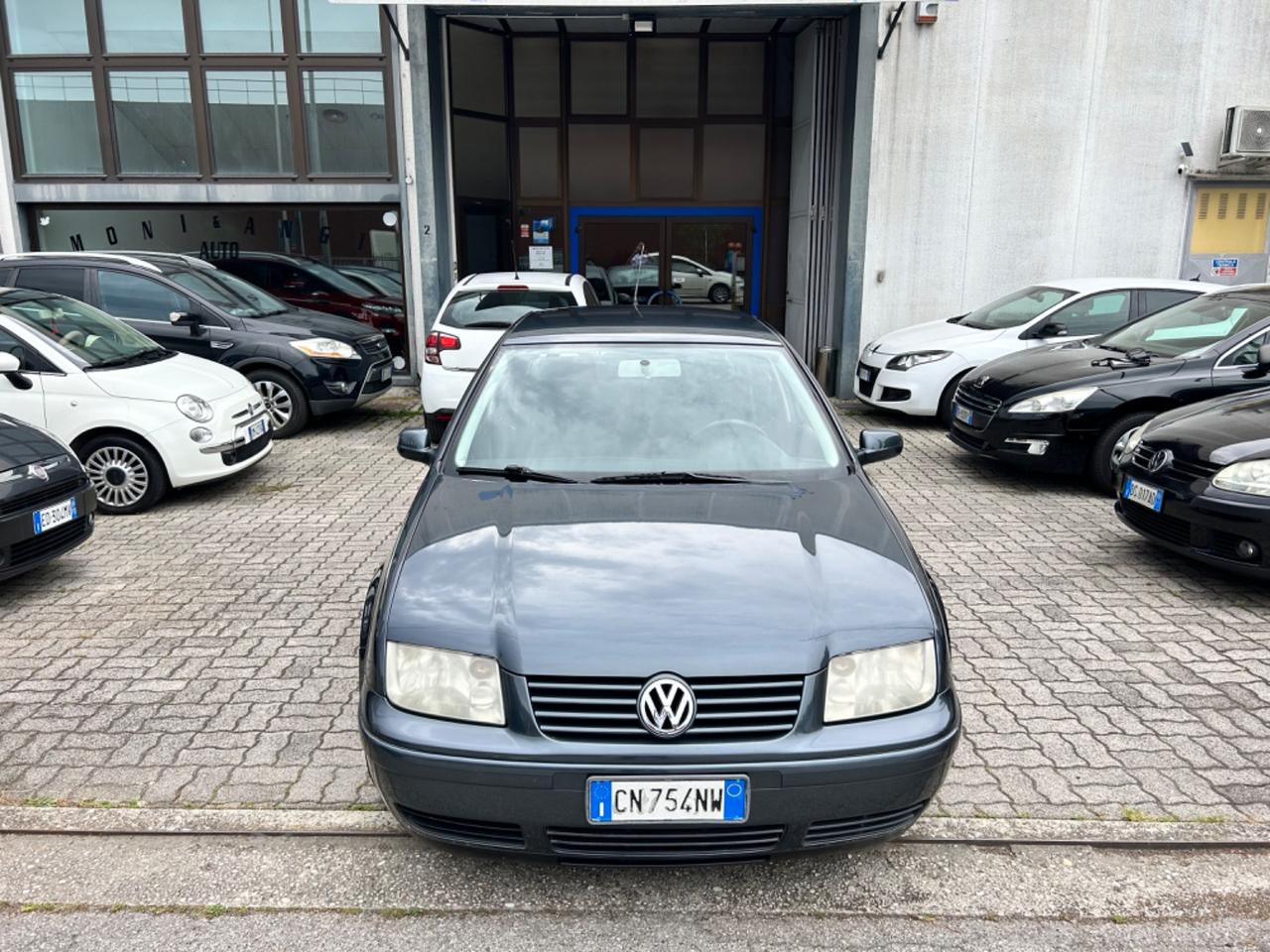 Volkswagen Bora NEOPATENTATI 1.6 16V cv105 cat Trendline