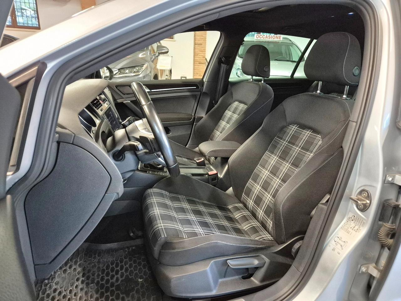 Volkswagen Golf GTD 2.0 TDI DSG 5p. BlueMotion Technology