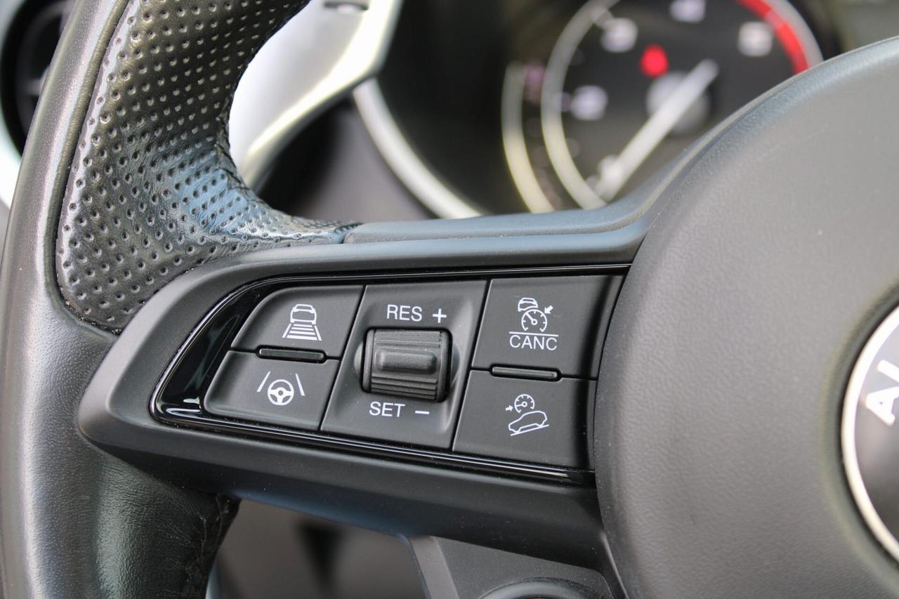 Alfa Romeo Stelvio 2.2 Turbodiesel 210 CV AT8 Q4 Veloce