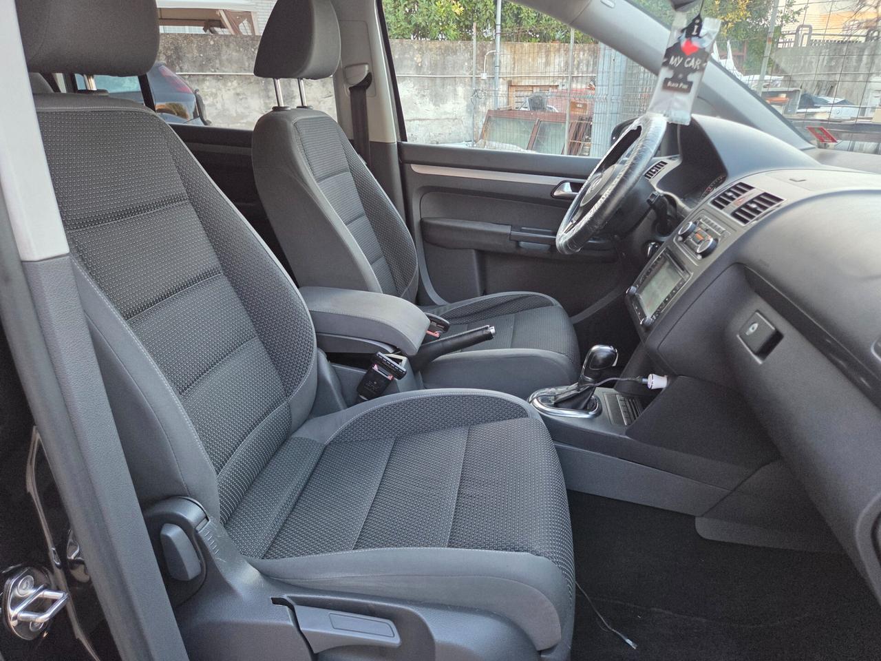 Volkswagen Touran 1.6 TDI 105cv DSG Highline