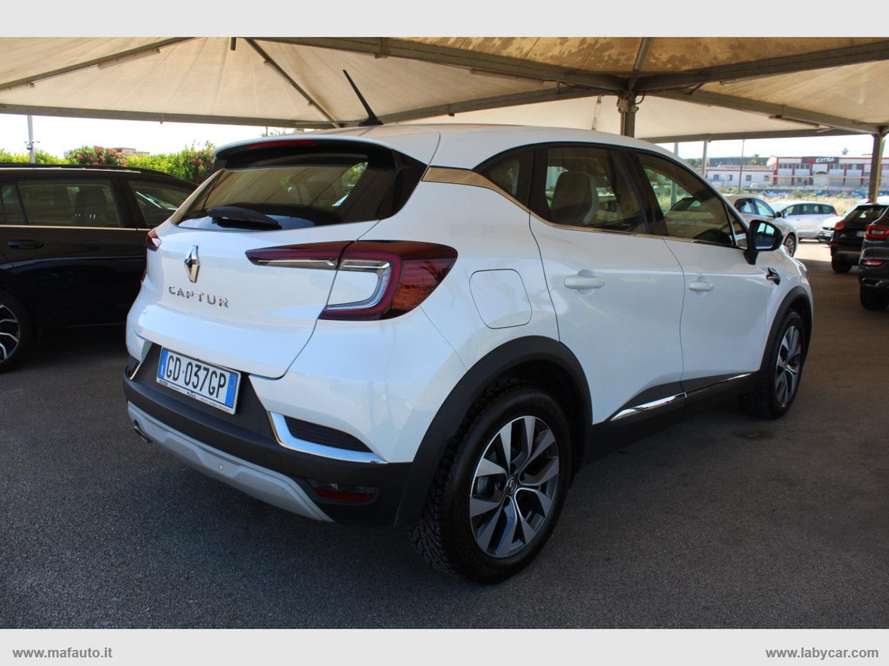 RENAULT Captur TCe 12V 90 CV Intens