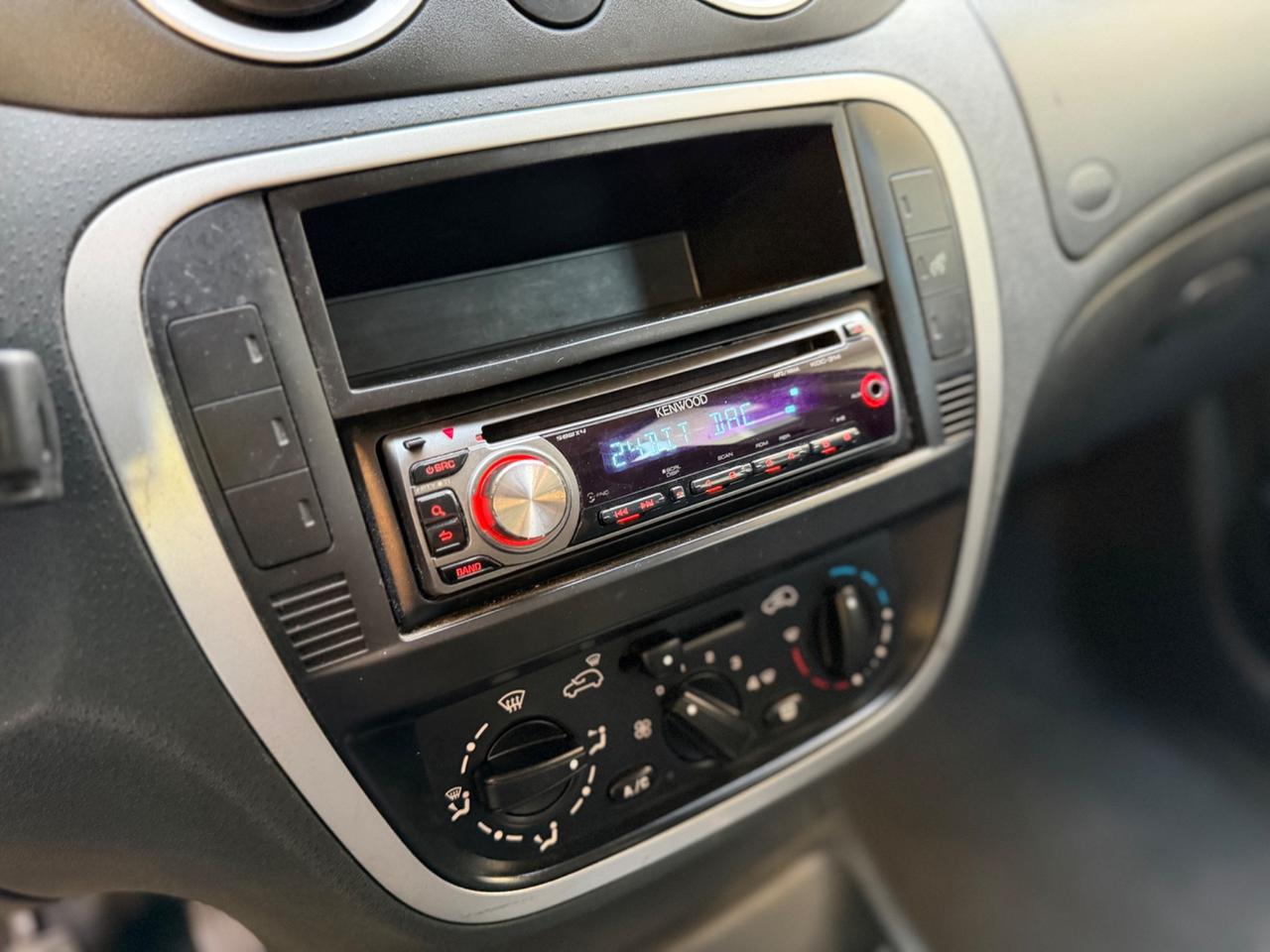 Citroen C3 1.4 Perfect Techno Bi Energy GPL