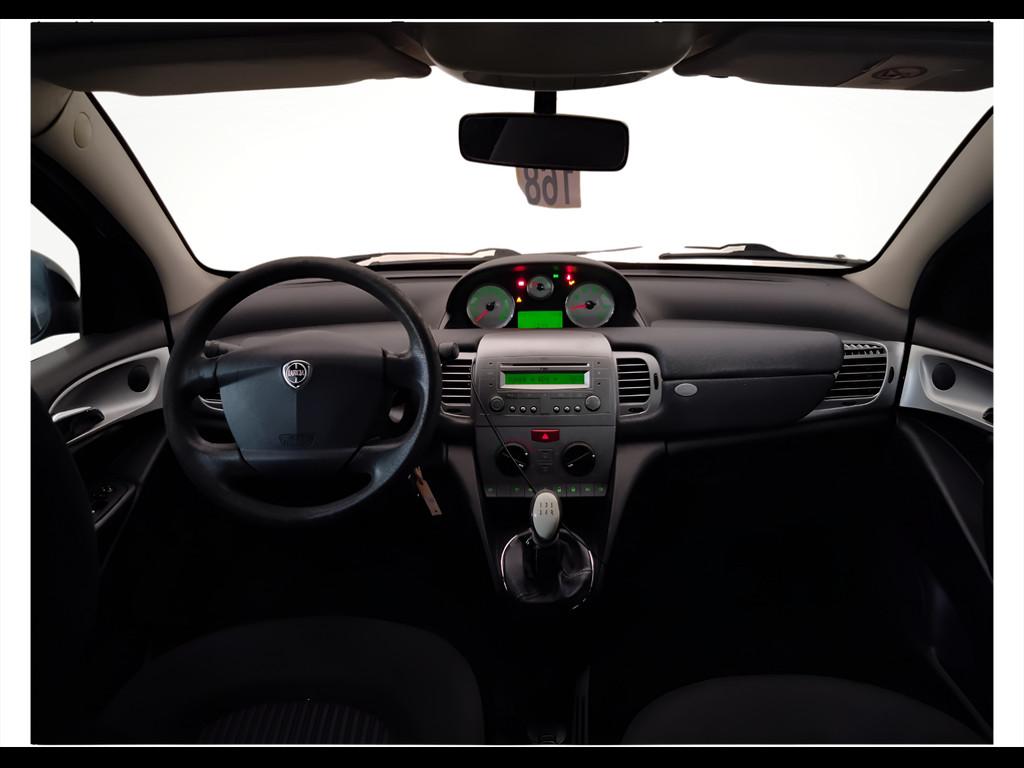 LANCIA Ypsilon II 2007 - Ypsilon 1.2 8v New Oro (oro)
